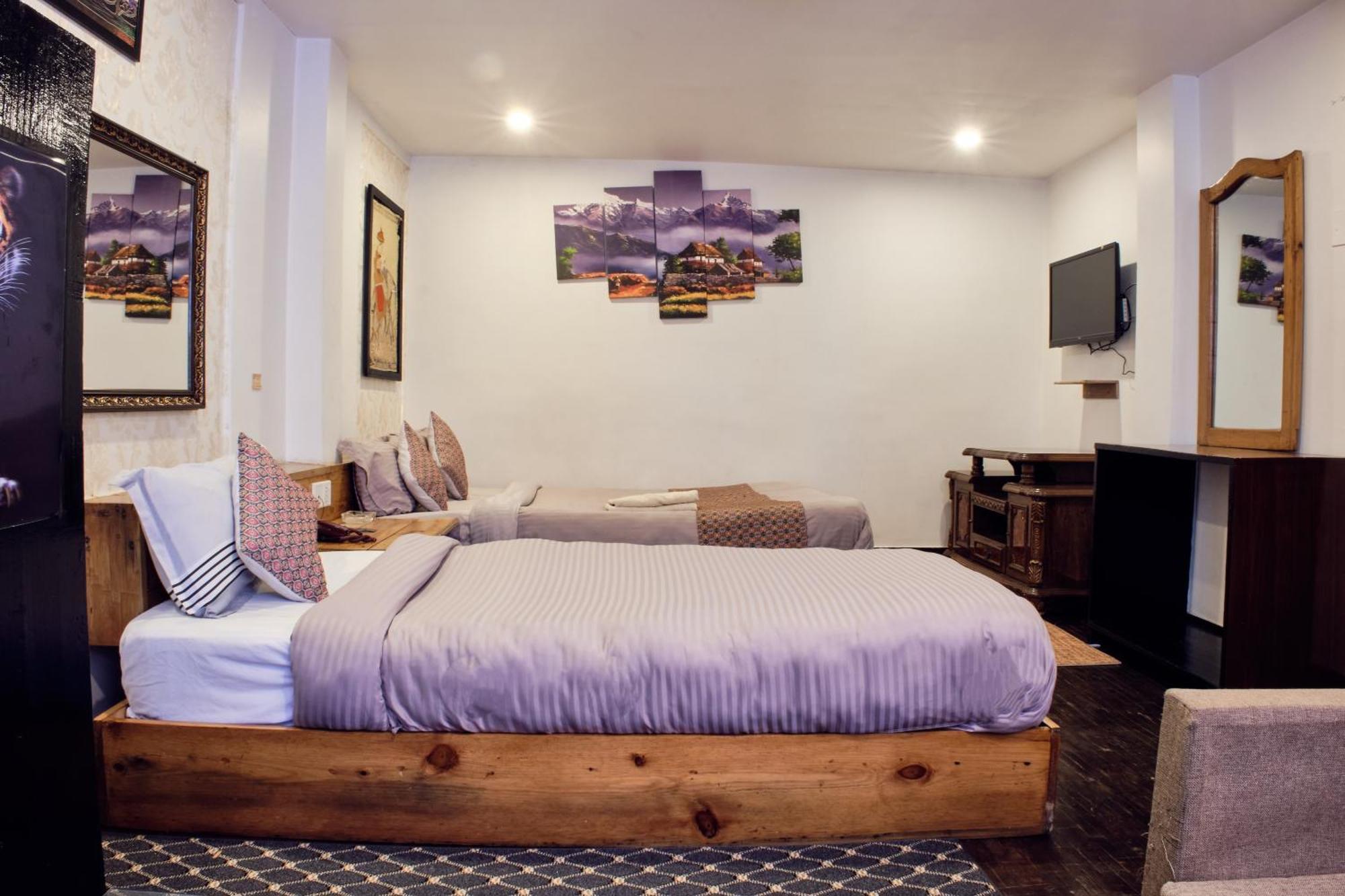 Hotel Shree Tara Kathmandu Esterno foto