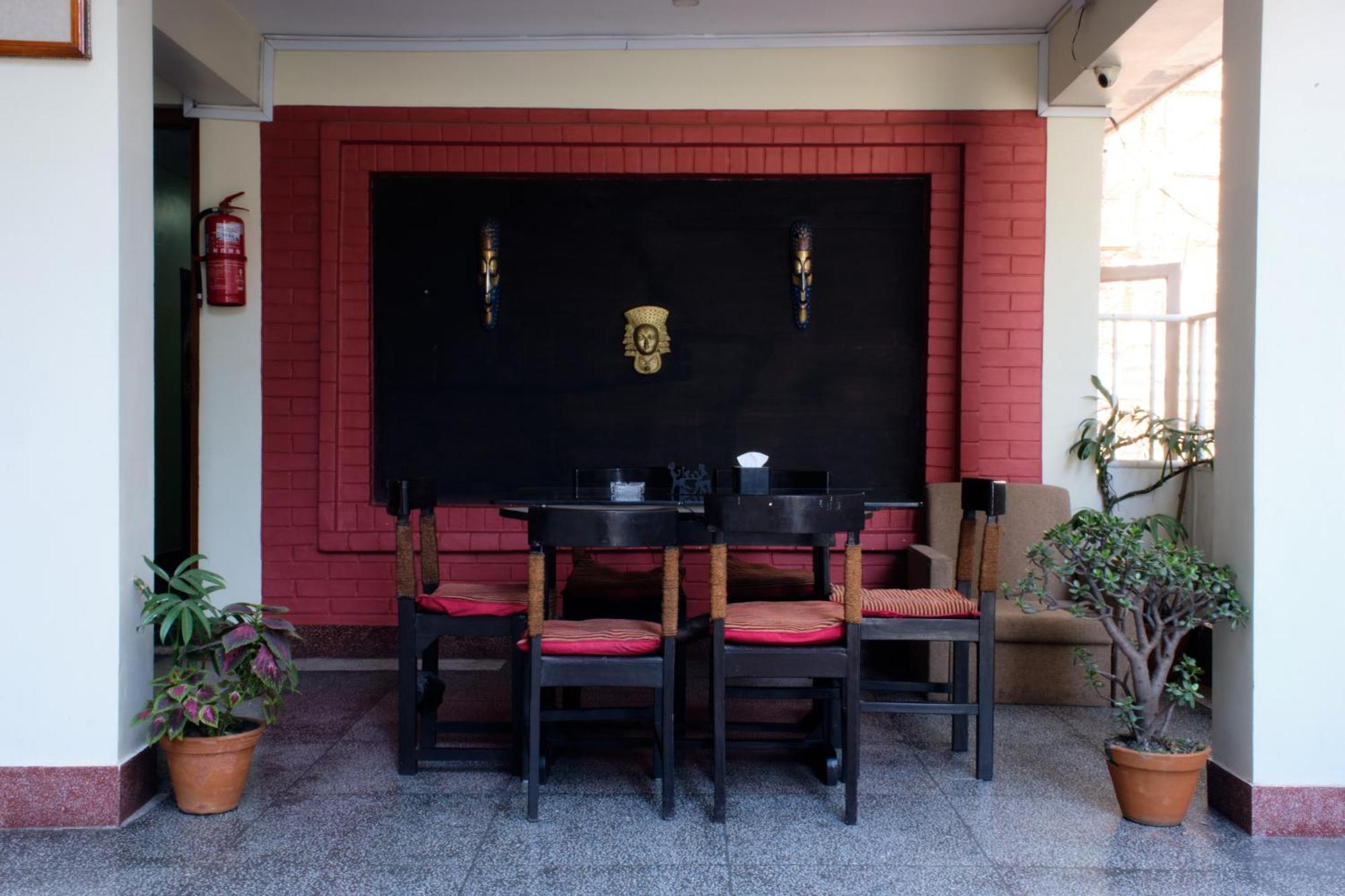 Hotel Shree Tara Kathmandu Esterno foto