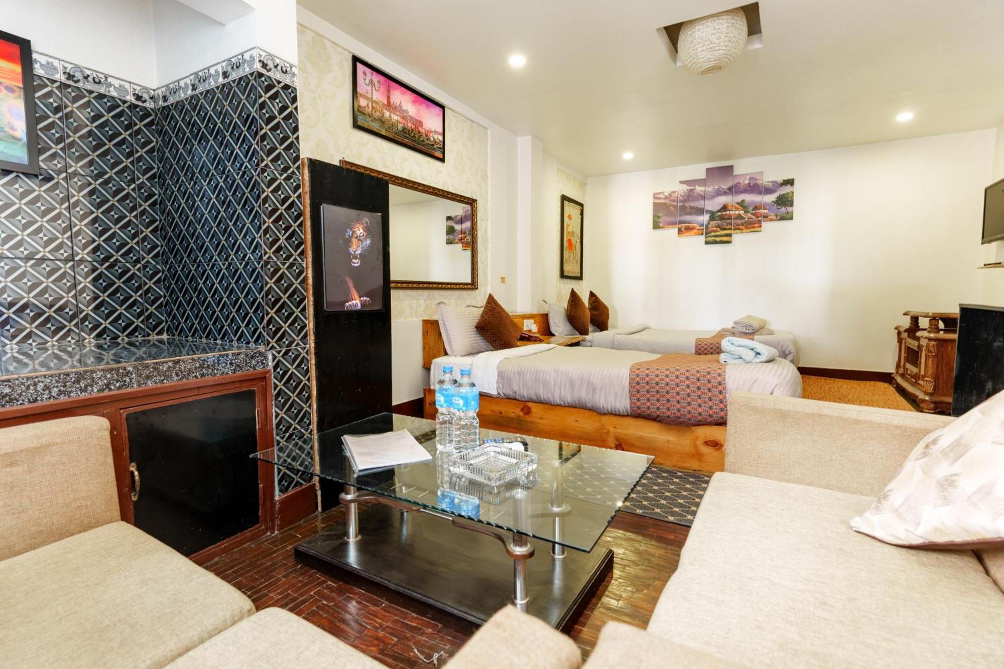 Hotel Shree Tara Kathmandu Esterno foto