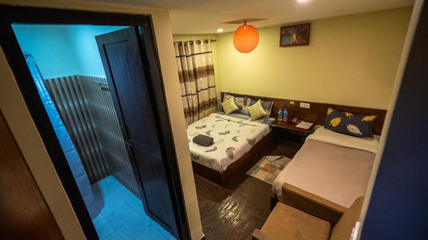 Hotel Shree Tara Kathmandu Esterno foto