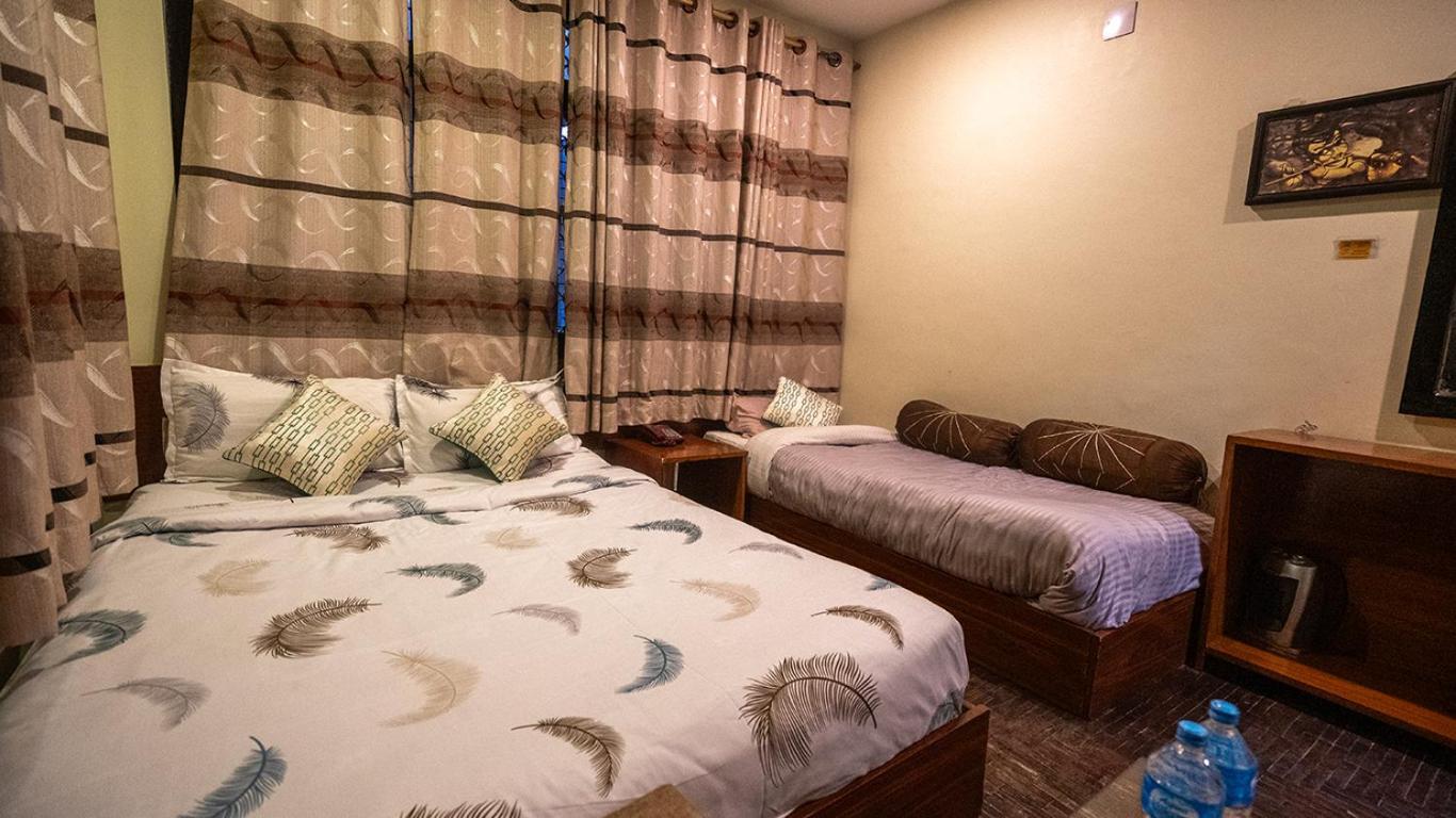 Hotel Shree Tara Kathmandu Esterno foto